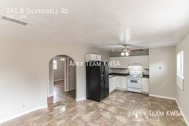 Building Photo - $1045- 2 Bed / 1 Bath Beautiful Duplex Uni...