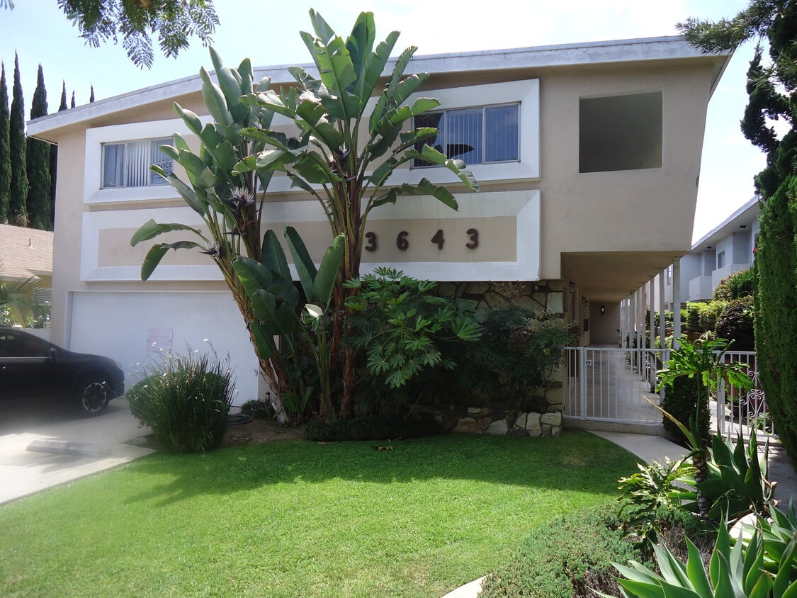 Primary Photo - 3643 Mentone Ave