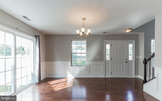 Building Photo - 507 Lexington Mews