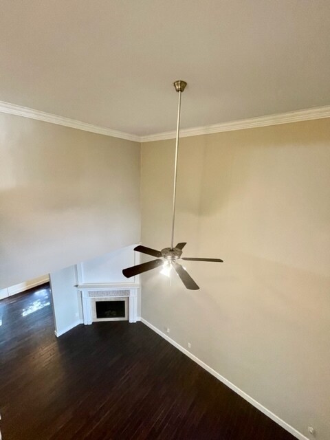 High ceiling living room with fire place - 585 McWilliams Rd SE