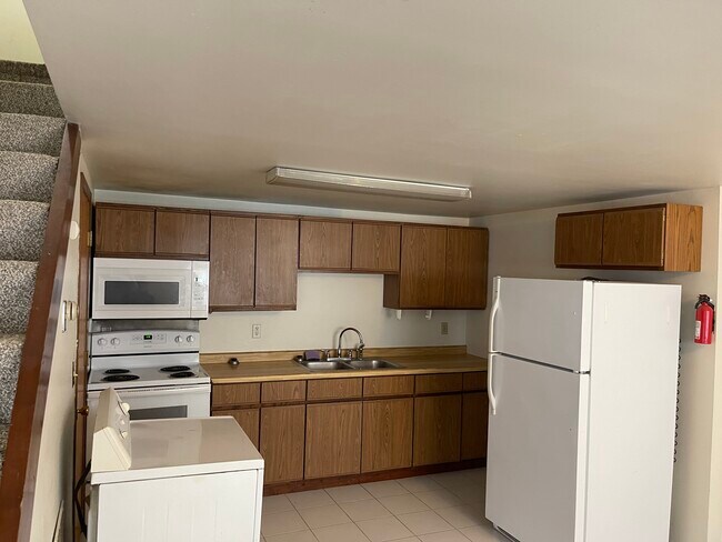 Building Photo - 1105 Datolite St