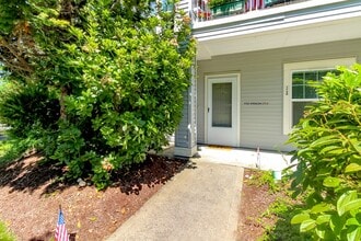 Building Photo - 1720 Spencer Ct