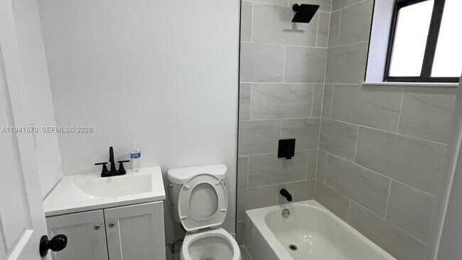 Foto del edificio - 3034 NW 14th Ave