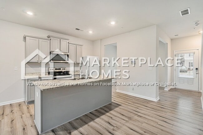 Foto del edificio - 4335 Shaffer Ct