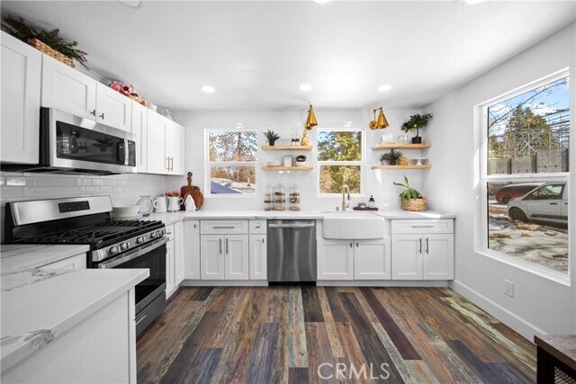 Foto del edificio - 27584 Weirwood Dr