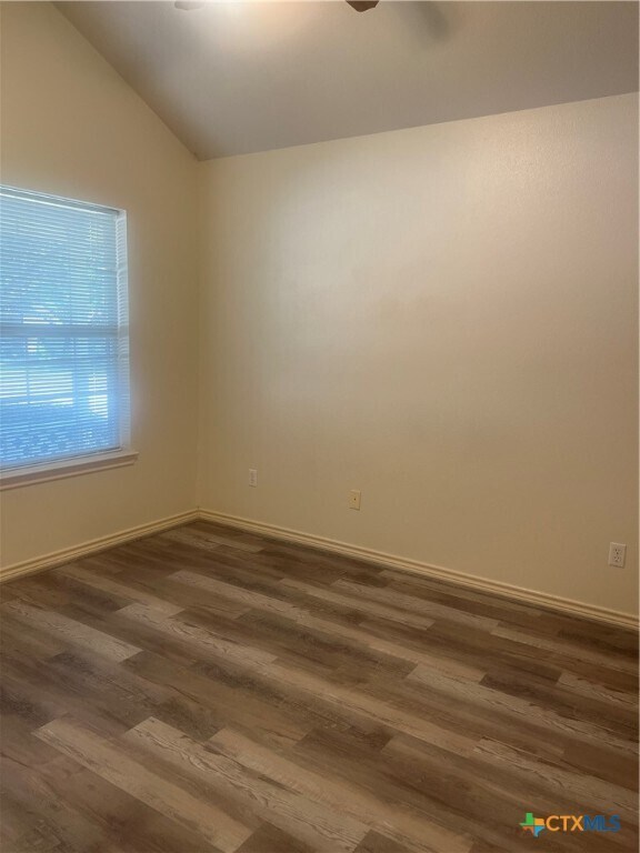 Foto del edificio - 2158 Keystone Dr