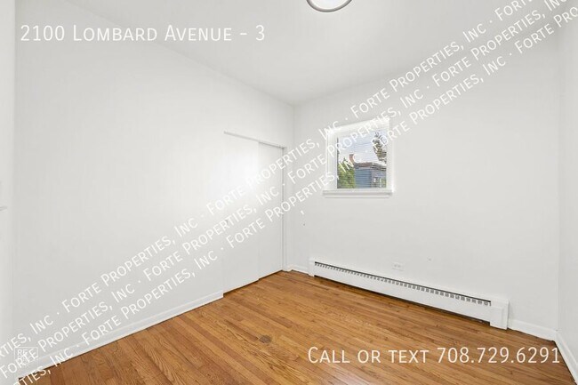 Building Photo - 2100 Lombard Ave