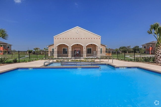 Building Photo - La Esperanza De Alton- Income Restricted