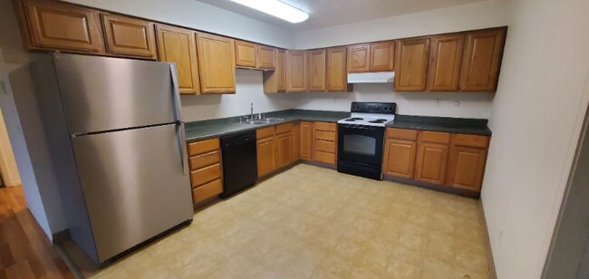 Foto del edificio - 4502 McPhee Ave