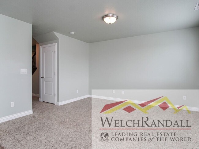 Building Photo - 3 Bedroom Layton Home