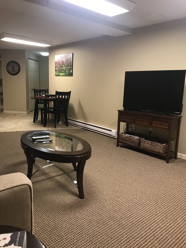 Sala de estar - 107 Cass St