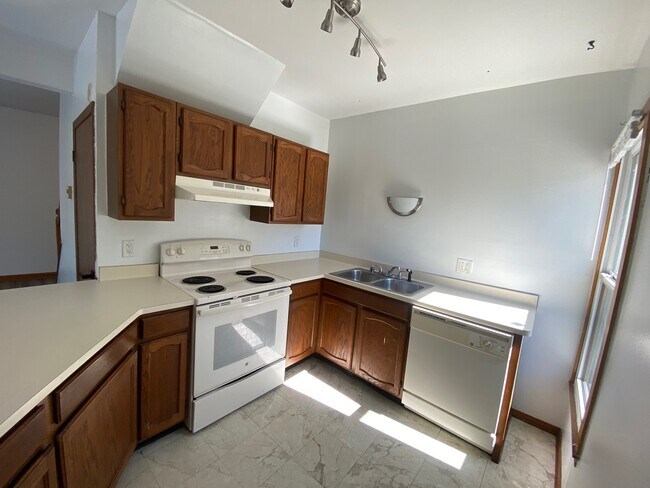 Foto del edificio - 1713 E Lafayette Pl