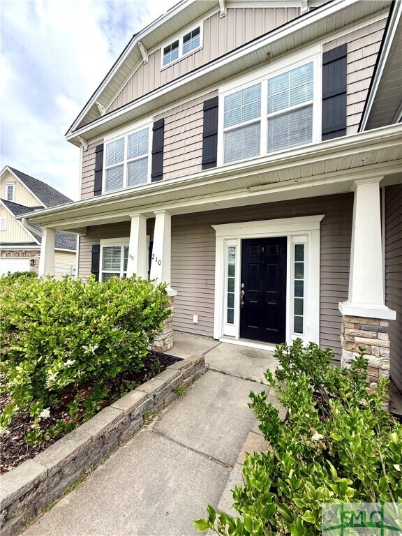 Foto principal - 210 Willow Oak Dr