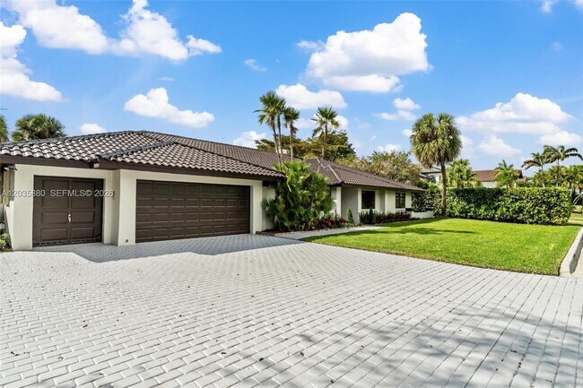 Building Photo - 5254 NW 94th Doral Pl