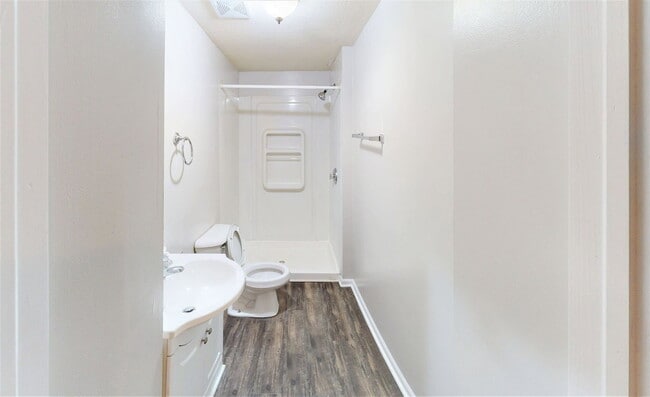 Building Photo - 146 Chittenden Ave