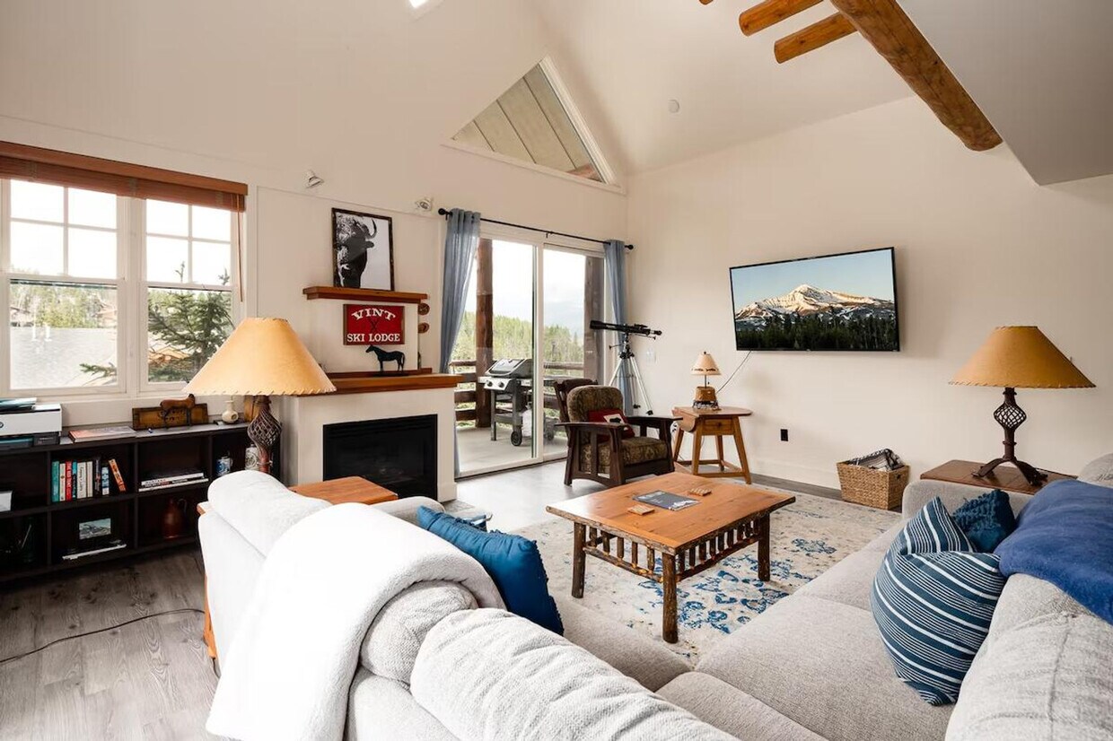 Foto principal - c1 Saddle Ridge Rd