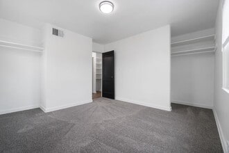 Building Photo - 36 Midland Heights Cir