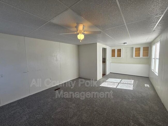 Foto del edificio - 2735 W 10th St