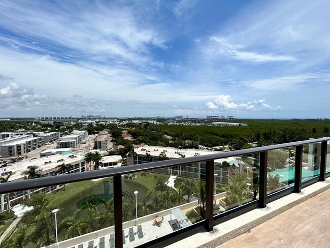 Foto del edificio - 169 NE 6th Ct