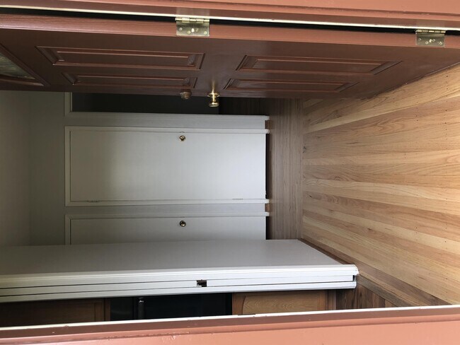 Foto del edificio - 648 Sonoma Ave