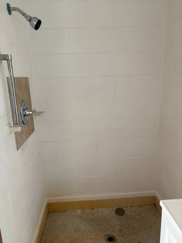 Foto principal - 12420 N Florida Ave