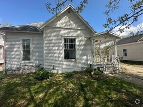 Building Photo - 517 Sheridan St