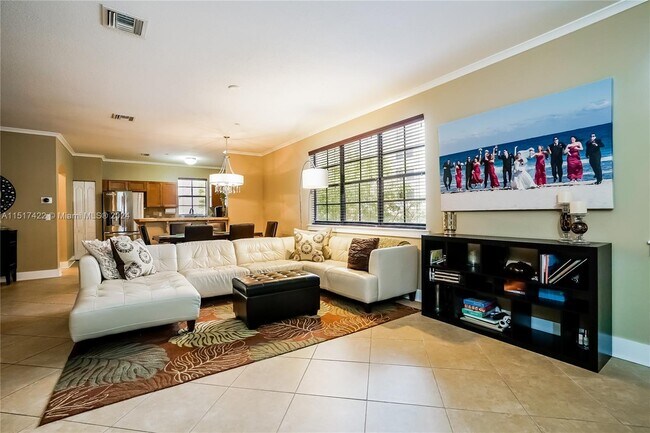 Foto del edificio - 2769 Coconut Ave