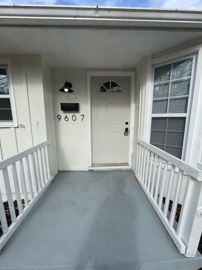 Foto del edificio - 9607 Belmont Avenue, Kansas City, MO