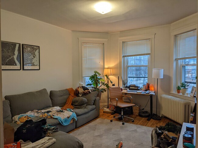 Foto del edificio - 1572 Commonwealth Ave