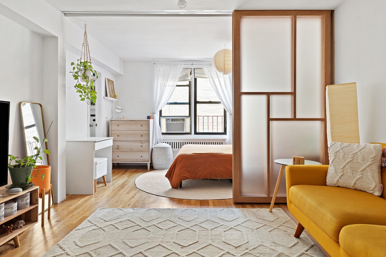 Photo - 1420 York Ave (New York, NY)