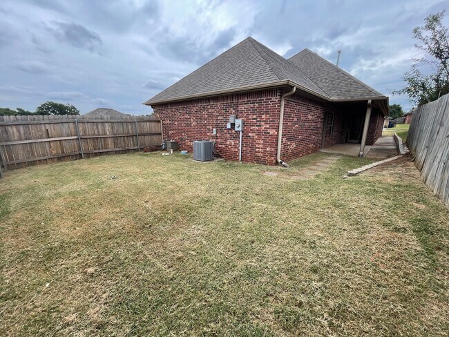 Foto del edificio - 5706 8th Ct