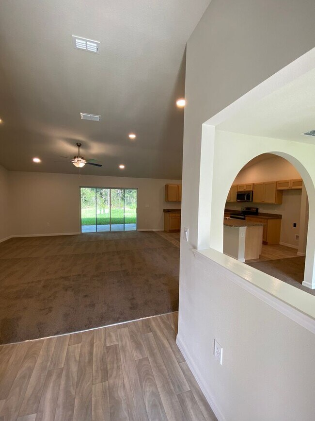 Foto del edificio - Great new rent on 4/2! Desirable SW Ocala Neighborhood 4/2/2 *WON'T LAST*