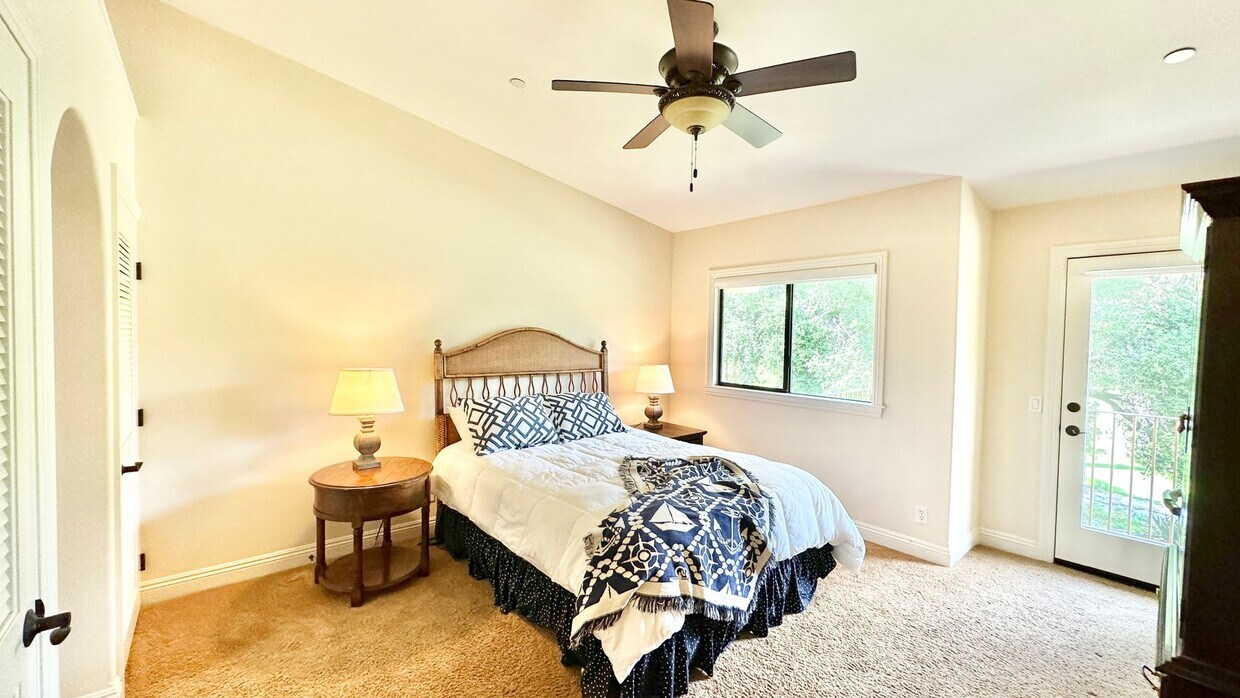 Stunning Fully Furnished, ShorterTerm Con... Apartments in Fallbrook