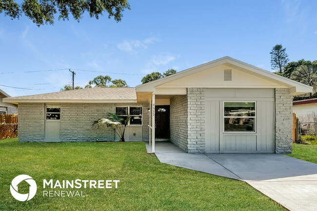 Building Photo - 9537 Groveland St