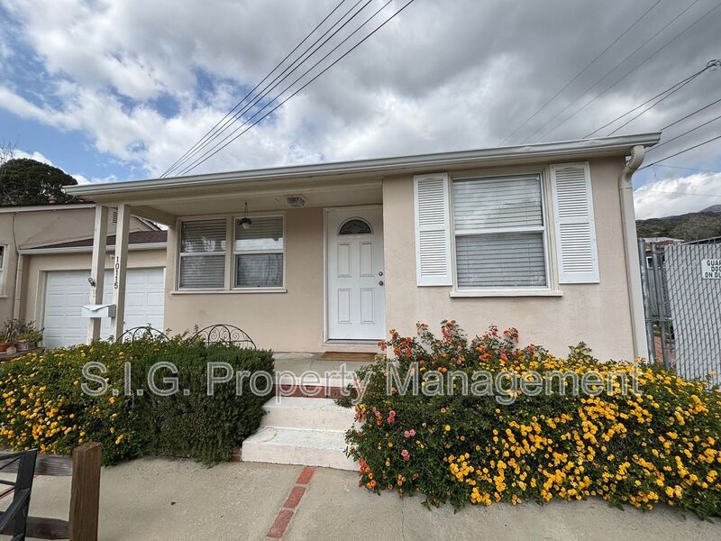 Primary Photo - 10115 Haines Canyon Ave