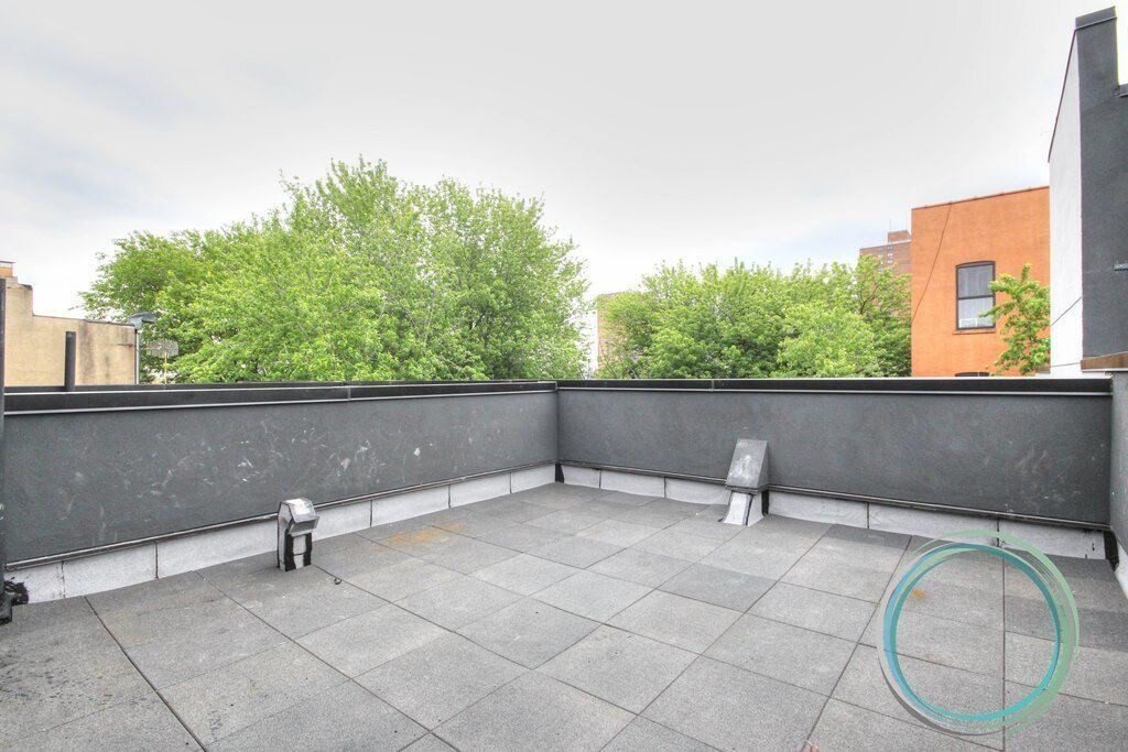 Foto principal - 2124 Fulton St