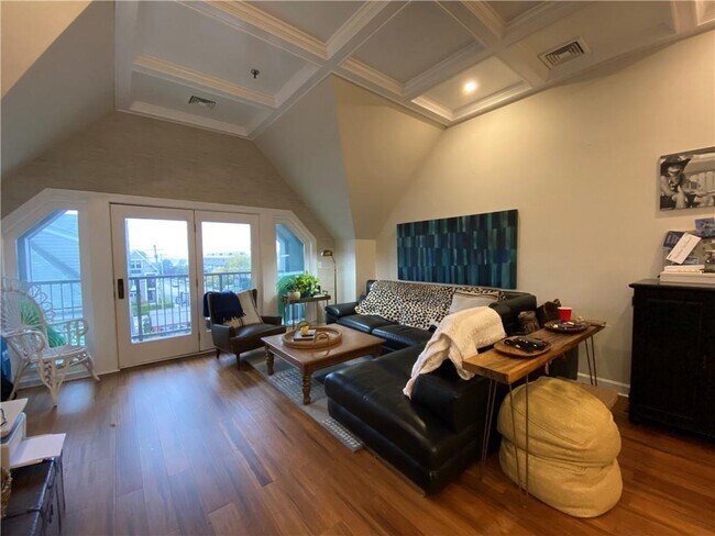 Foto del edificio - 580 Thames St