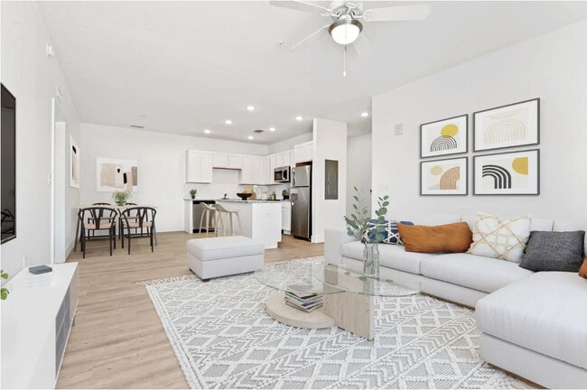 Building Photo - Tradewinds at Hobe Sound