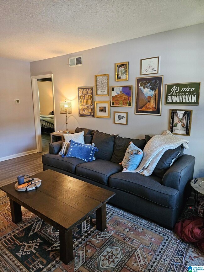 Foto del edificio - 3433 Sandner Ct