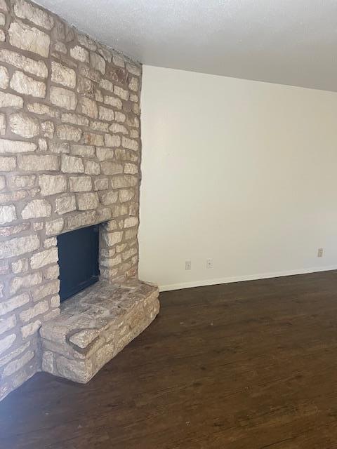 Building Photo - 501 Hedgewood Dr