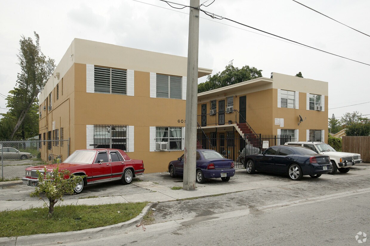 Foto del edificio - 6091 NW 15th Ave