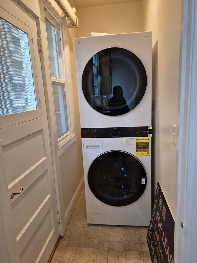 Foto del edificio - 1370 20th Ave