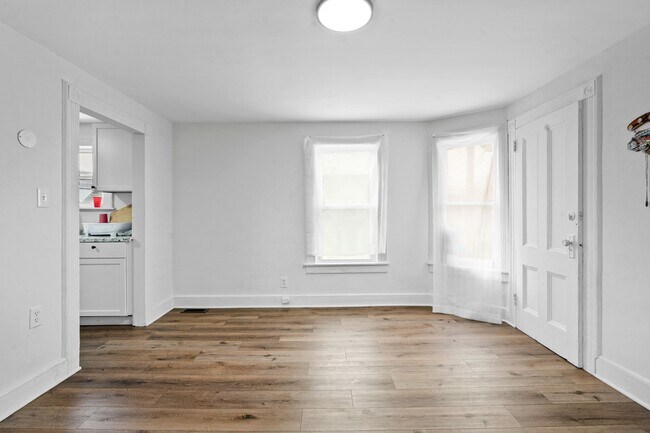 Foto del edificio - 66 Endicott Ave