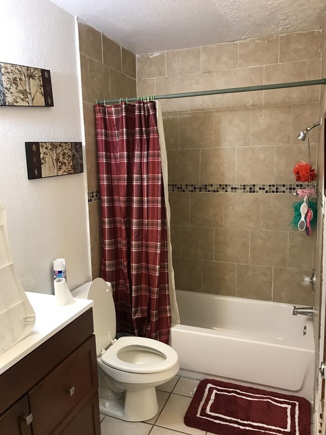 Foto del interior - 1401 E Lincoln Ave