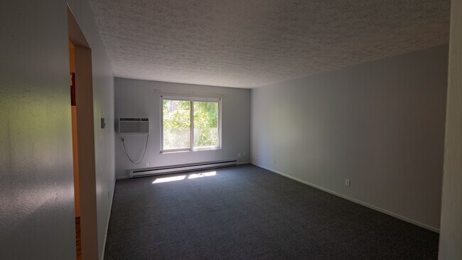 Foto del edificio - 1660 Beechwood Ave NE