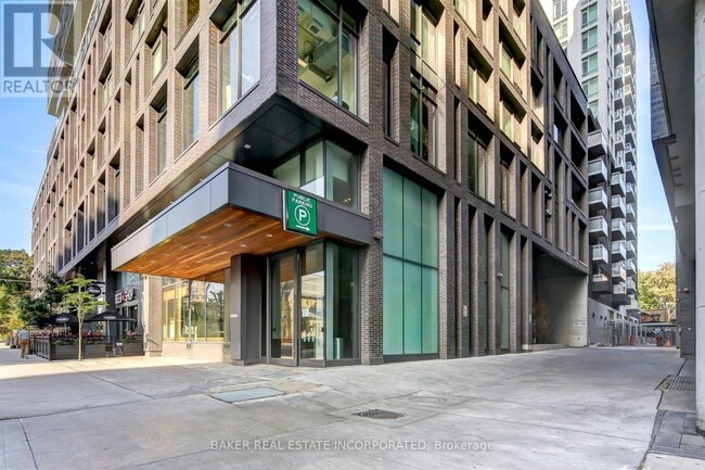 Photo du bâtiment - 111 Bathurst St