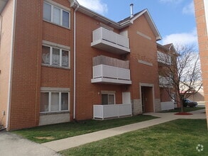 2843 N Harlem Ave