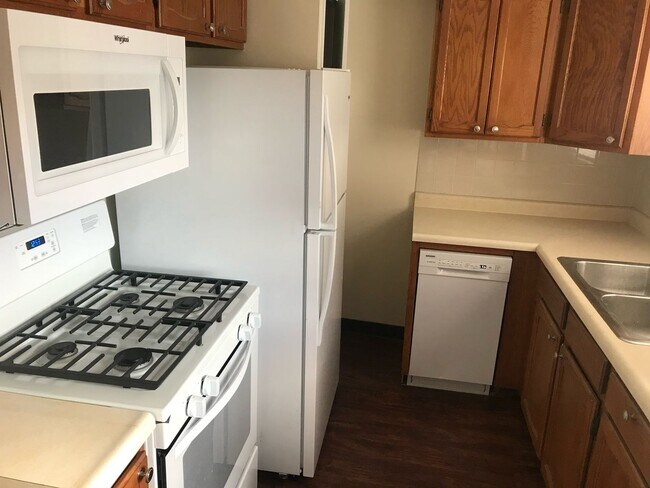 Foto del edificio - 115 S Beverly Ave