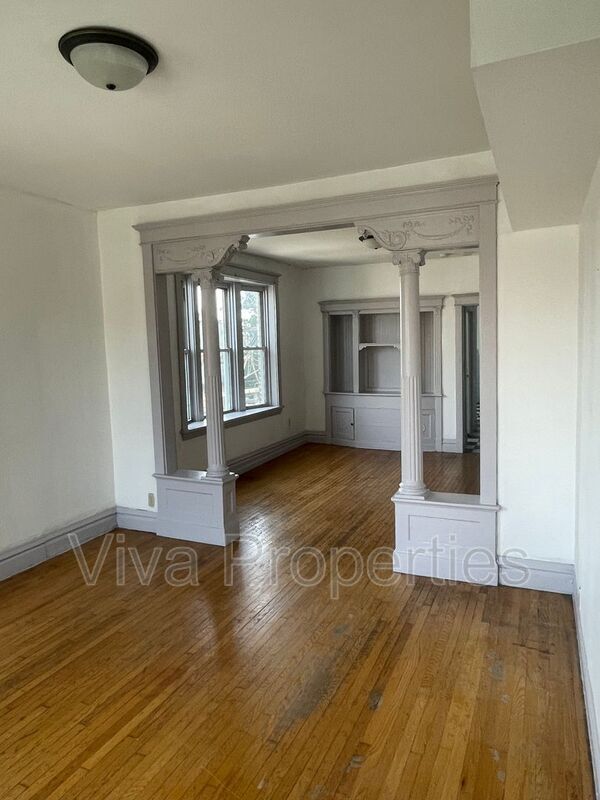 Foto del edificio - 1109 N California Ave