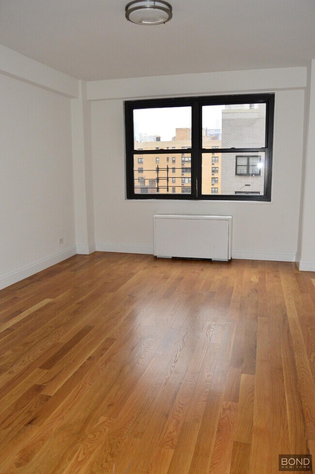 Foto del edificio - 145 E 16th St